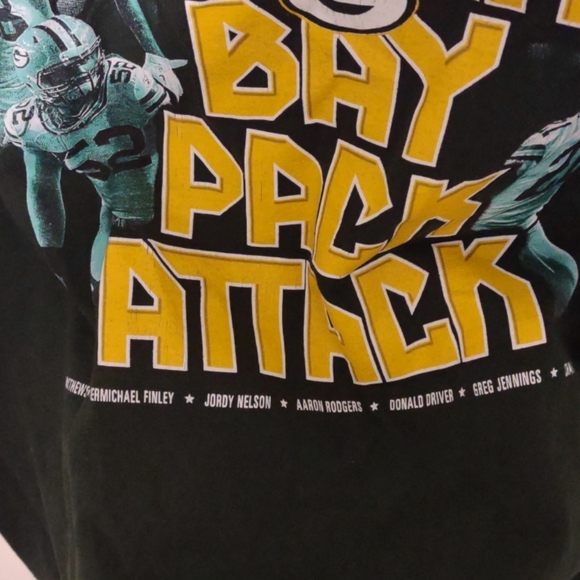 Reebok Green Bay Pack attack tee shirt Size Medium - Picture 5 of 5
